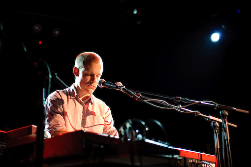 Au at Le Poisson Rouge