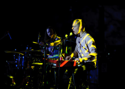 Au at Le Poisson Rouge