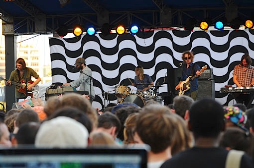 Black Angels at 4Knots