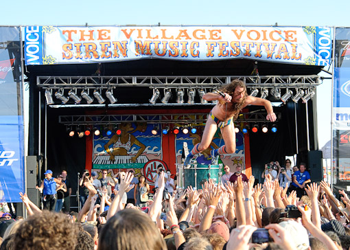 Monotonix at Siren Music Festival