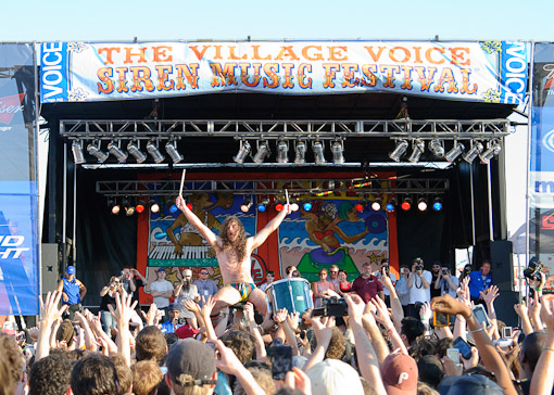 Monotonix at Siren Music Festival