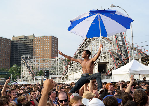 Ted Leo at Siren Festival