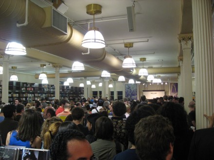 The Crowd at B&N for Stephen Colbert's Reading