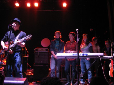 Jim Bryson and Les Orchestre Des Oeufs