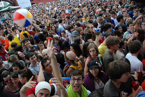 MGMT Crowd at McCarren Park Pool